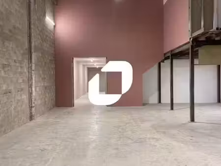 local bureaux 400 m²