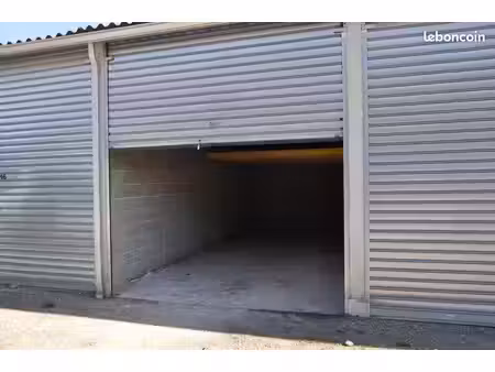 grand box garage a louer 24m2