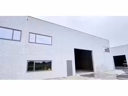 bâtiment d’entreprise à louer à ertvelde pour € 3.000