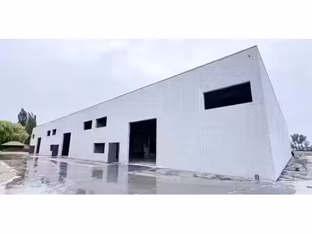 bâtiment d’entreprise à louer à ertvelde pour € 3.900
