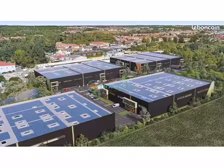 local d'activité 464 m²