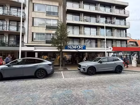 ruim handelspand van ca. 180 m² met ruime gevelbreedte