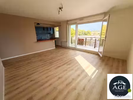 appartement 3 pièces 63 m²