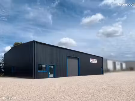 bâtiment atelier 360 m2 beurlay