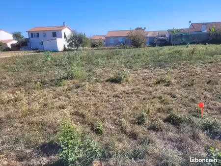 rare terrain plat viabilisé 864m² au coeur de puydaniel