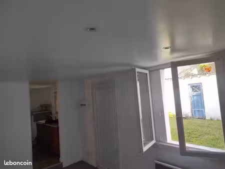 joli appartement rénové de 27 m² – centre-ville de saujon