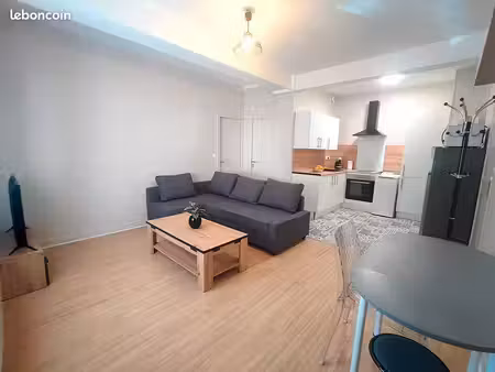 appartement t2 meublé - 39m2 - rénové - centre ville