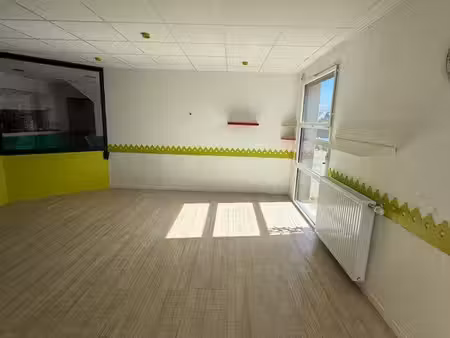 local d’activité rdc  160m2