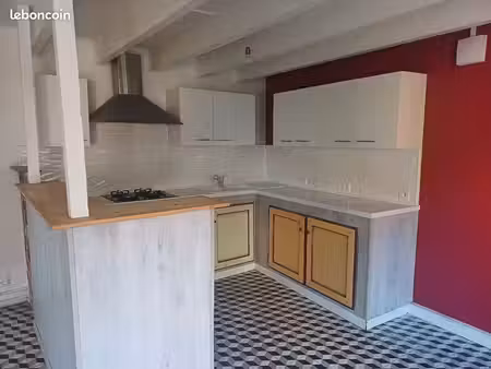maison 2 ch cour intérieur