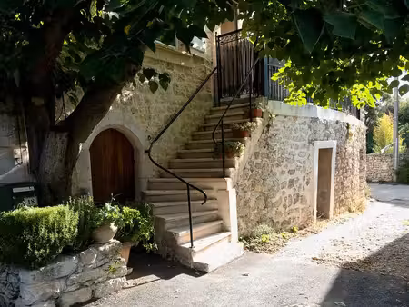 maison athypique charme pierre et bois