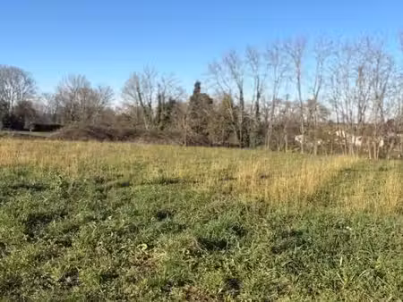 terrain 600 m² guitres