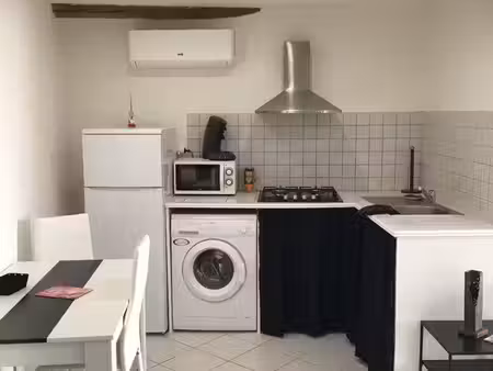 studio au centre de serignan