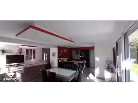 maison familiale recente sur sous-sol