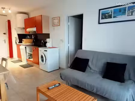 f2 meublé 50m de la plage 35m2