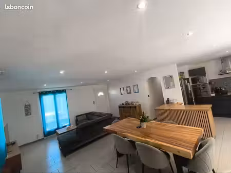 maison à vendre – saint-julien-de-peyrolas – proche de l’ardèche