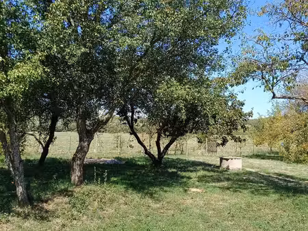 terrain constructible de 815 m² à vendre à nazelles-négron – vue dégagée et emplacement id