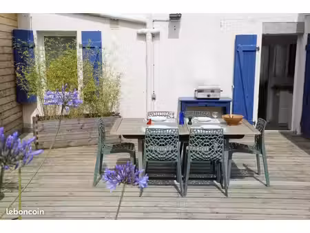 2 pièces avec grande terrasse en plein centre de concarneau
