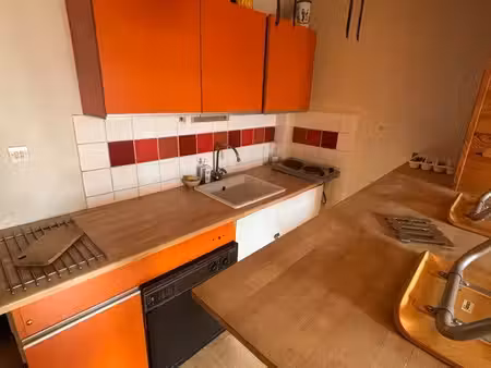 joli studio meublé