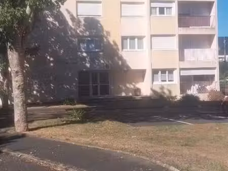 loue t1 bis avec chambre très calme