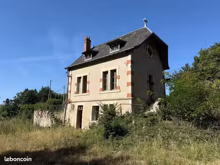 maison de caractère à rénover avec parc arboré – pellevoisin