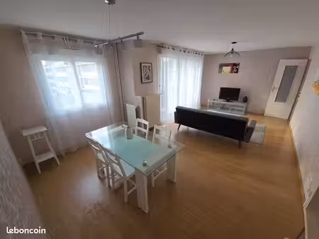 grand t2 64m2 meublé/équipé idéal couple proche penfeld