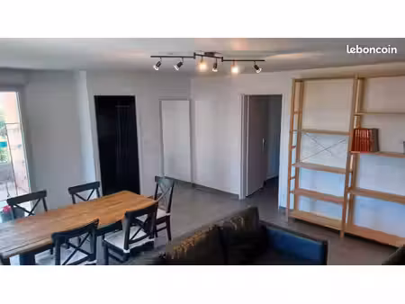 appartement 90m2 - 3 chambres - 2 terrasses - 3 parkings
