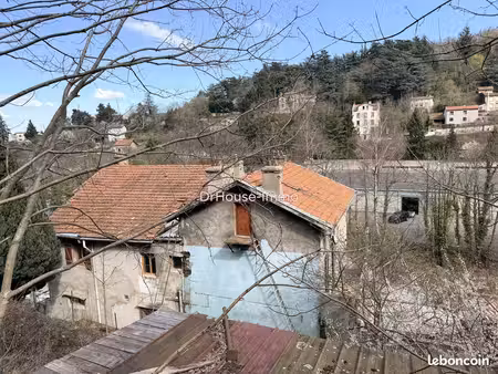 immeuble 9 pièces 261 m²