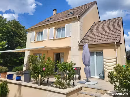 maison à vendre dans quartier recherché de pontoise (95)