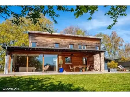 maison 6 pièces 150m²