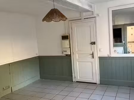 loue appartement rdc - 63m2 - tres bon état