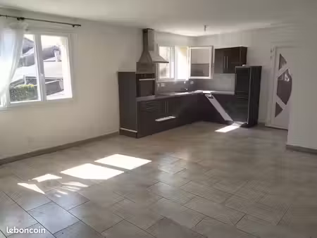 f3