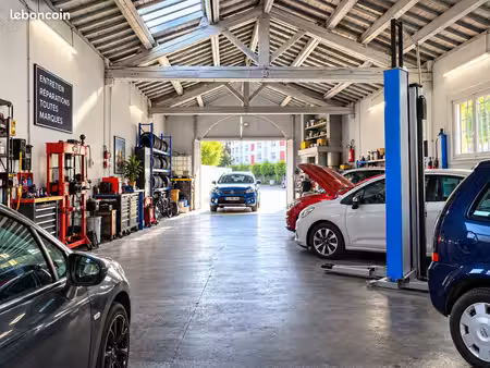 garage automobile clé à main