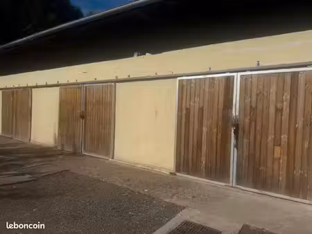 à louer – box de 70 m² à bray et lu