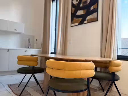 t3 duplex meublé et climatisé – 62 m² – nîmes centre