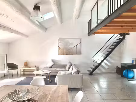 maison de village duplex avec beaux volumes