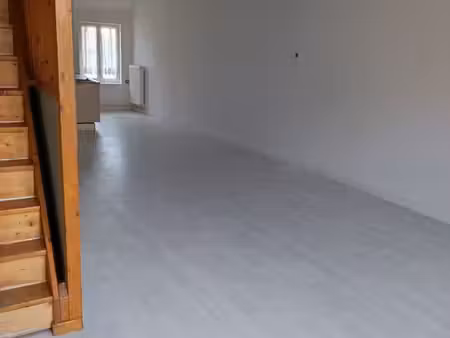 immeuble de rapport 160 m² – local commercial + appartement 80 m2– 115 000 aniche centre
