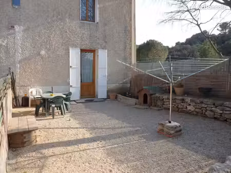 dans mas rénové appartement 100 m2 - 4 pièces