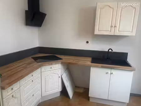 maison de 80m2 plein centre à louer
