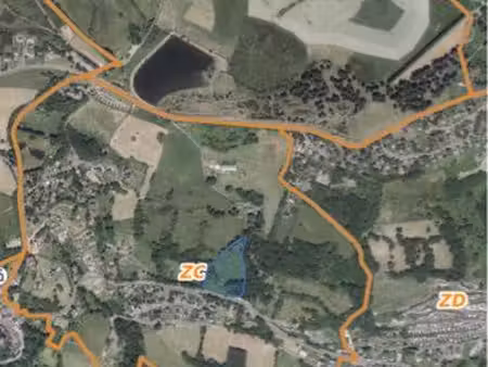 terrain de loisir 12000m2 au centre de la commune de murat le quaire