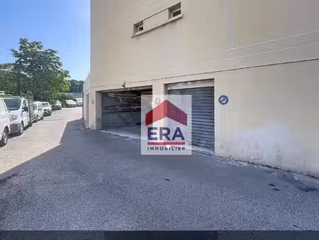 local commercial à vendre