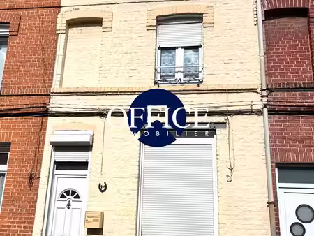 croix – secteur saint-pierre – maison de ville avec extérieur – beau potentiel