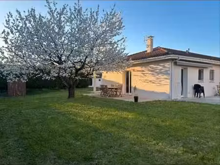 maison de plain-pied de 75 m² avec garage sur 550 m² de terrain – crémieu