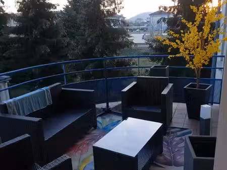 loue t3 80m2 + terrasse + garage