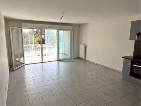 à louer – superbe 2 pièces de 56 m² avec terrasse à ostwald