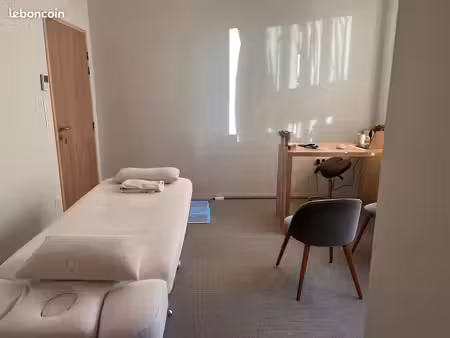 partage de cabinet bien-être & santé — studio équipé