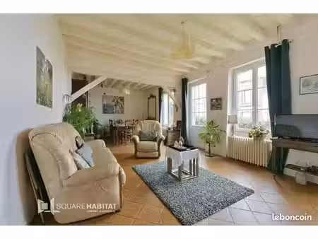 maison 7 pièces 202 m²