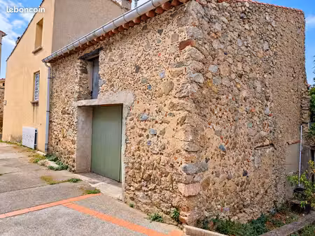 grange en pierre de 40 m² – belle hauteur – accès voiture – fort potentiel