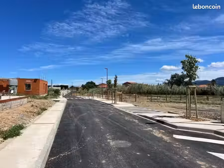 terrain 244 m² brouilla