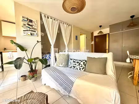 studio 1 pièce 29 m²