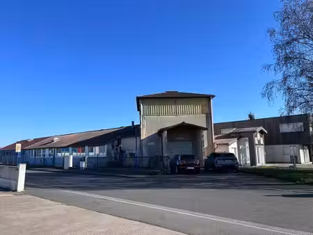 local d'activités à vendre